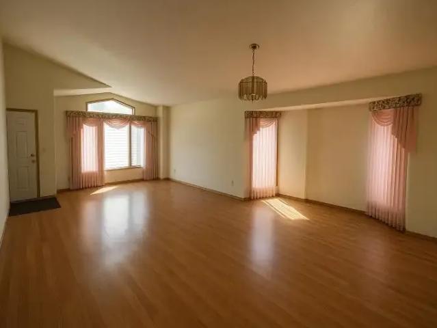 House 3 Bedroom For Rent Edmonton AB 1999 ES103958716