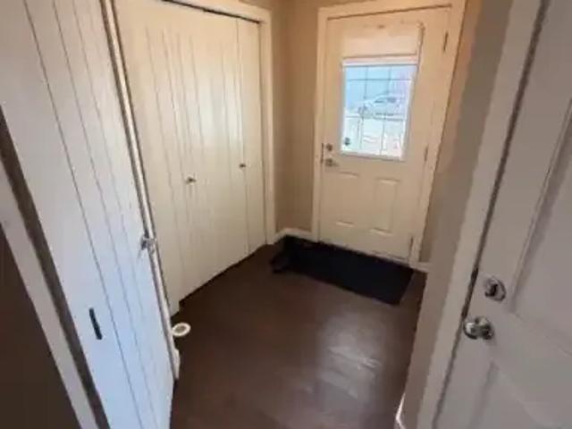 House 3 Bedroom For Rent Edmonton AB 1900 ES102846660