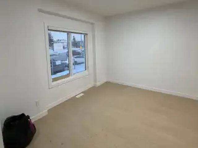 House 3 Bedroom For Rent Edmonton AB 1900 ES103011837