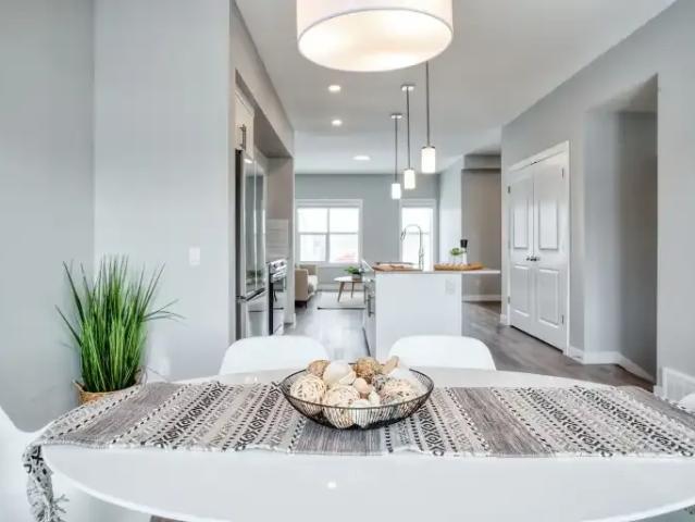 House 3 Bedroom For Rent Edmonton AB 1900 ES103579339