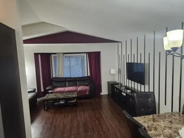 House 3 Bedroom For Rent Edmonton AB 2000 ES102468319