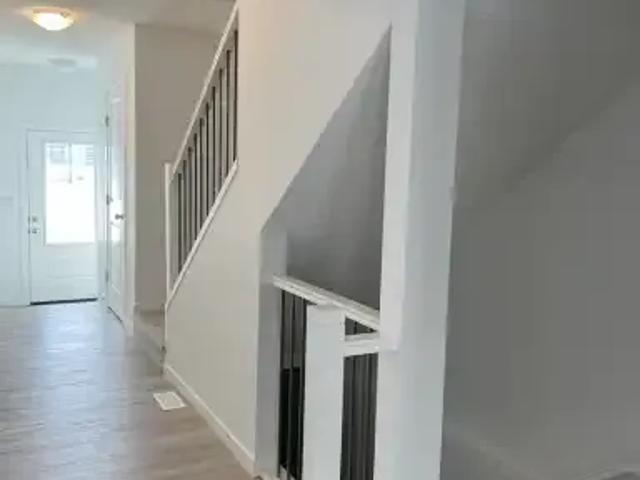 House 3 Bedroom For Rent Edmonton AB 2149 ELS102272190