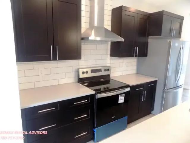 House 3 Bedroom For Rent Edmonton AB 2150 ES102339024