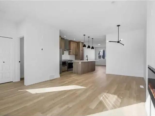 House 3 Bedroom For Rent Edmonton AB 2100 ES104257221