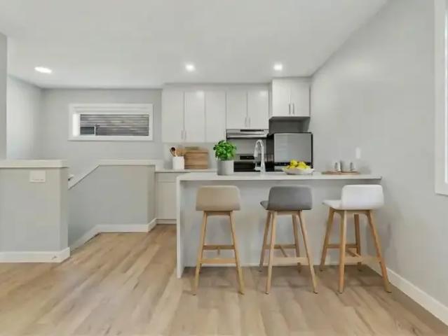 House 3 Bedroom For Rent Edmonton AB 2247 ES102272086