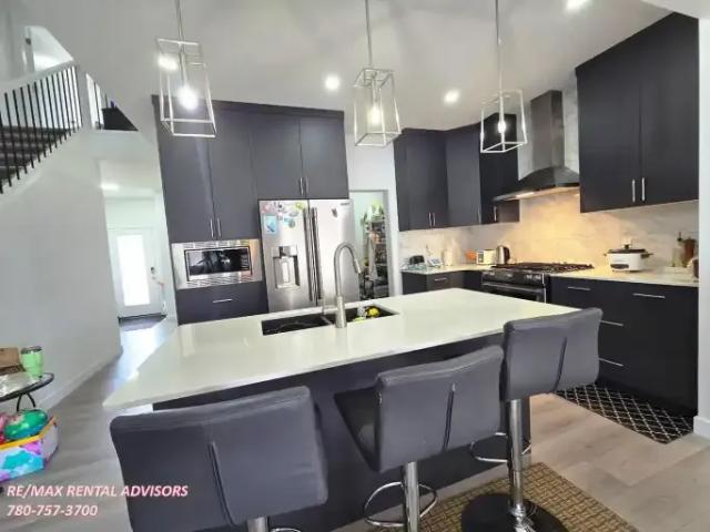 House 3 Bedroom For Rent Edmonton AB 2245 ES103840258
