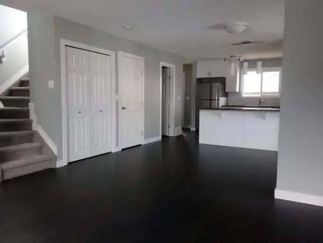 House 3 Bedroom For Rent Edmonton AB 2295 ES103879508