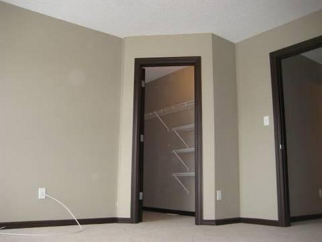 House 3 Bedroom For Rent Edmonton AB 2200 ES102113481