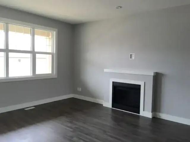 House 3 Bedroom For Rent Edmonton AB 2200 ES102306648