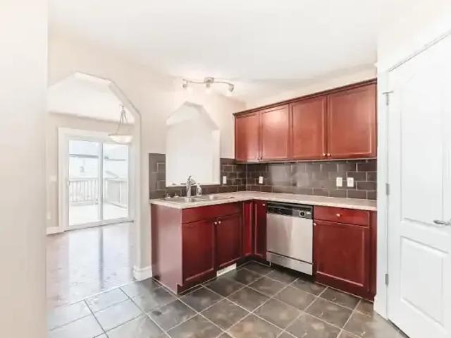 House 3 Bedroom For Rent Edmonton AB 2200 ES104181280