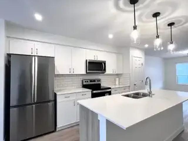 House 3 Bedroom For Rent Edmonton AB 2200 ES104257305