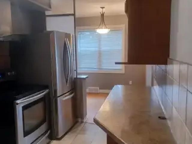 House 3 Bedroom For Rent Edmonton AB 2350 ES105023321