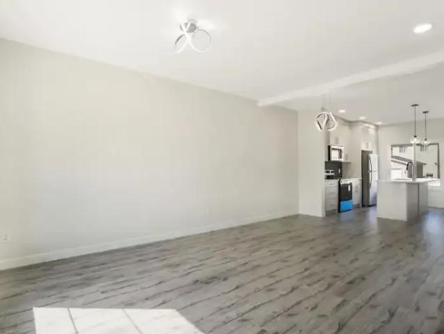 House 3 Bedroom For Rent Edmonton AB 2300 ES100941019