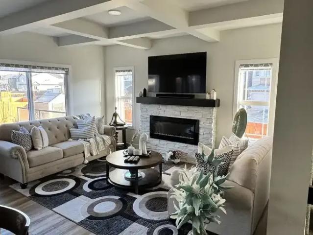 House 3 Bedroom For Rent Edmonton AB 2499 ES103091358