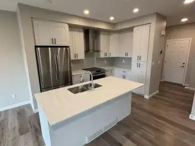 House 3 Bedroom For Rent Edmonton AB 2500 ES101948152