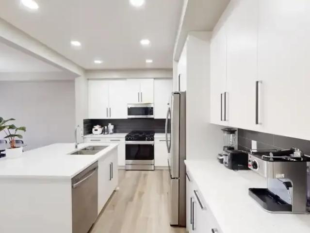 House 3 Bedroom For Rent Edmonton AB 2750 ELS102846553