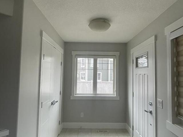 House 3 Bedroom For Rent Edmonton AB 2850 ELS103011392