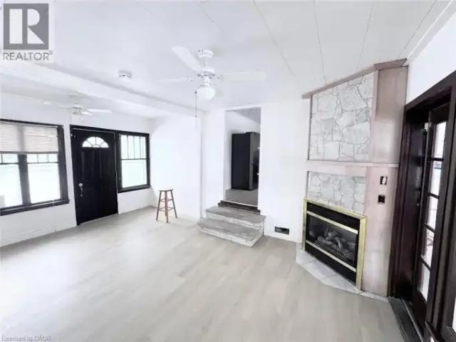 House 3 Bedroom For Rent Fort Erie ON 2100 ELS101301678