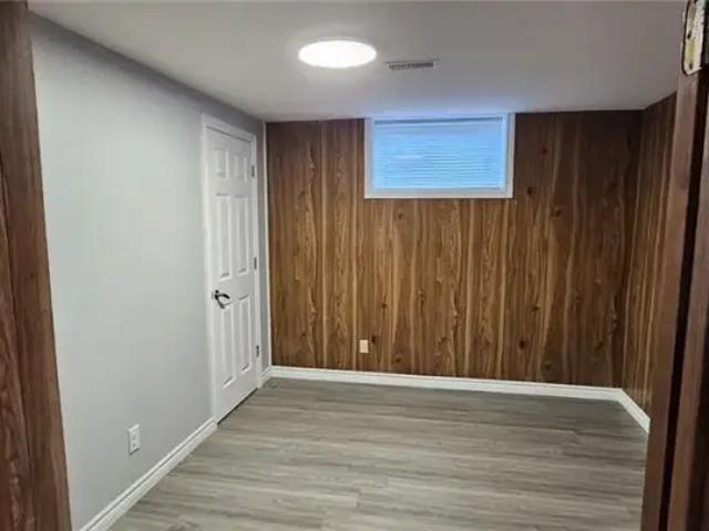 House 3 Bedroom For Rent Kitchener ON 1800 ELS100443712