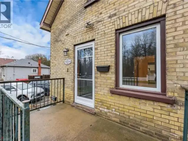 House 3 Bedroom For Rent Kitchener ON 1950 ES101217189