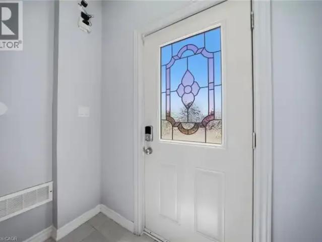 House 3 Bedroom For Rent Kitchener ON 2400 ES104000186