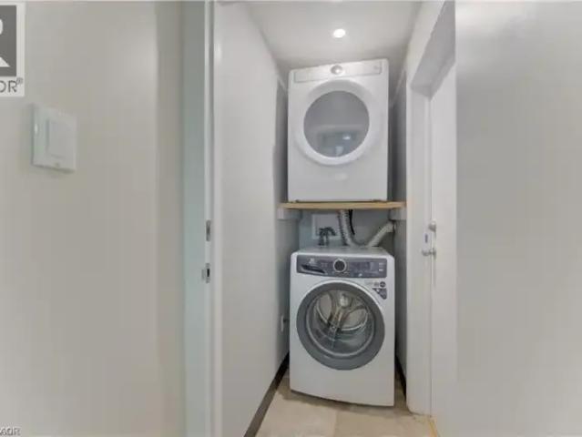 House 3 Bedroom For Rent Kitchener ON 2695 ES102847394
