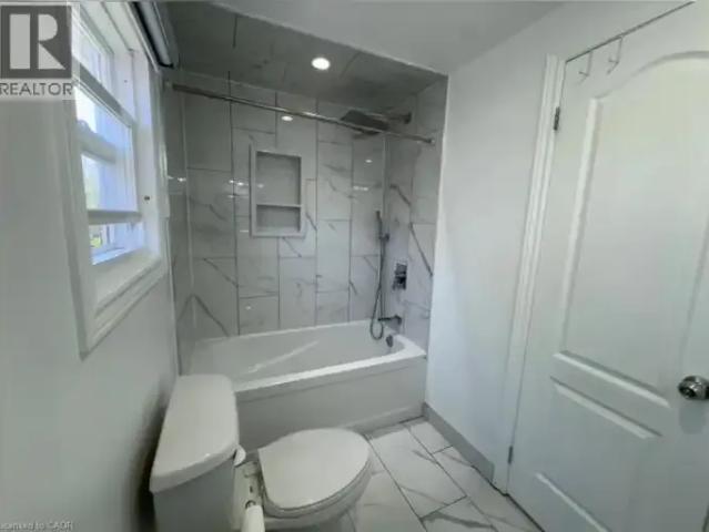 House 3 Bedroom For Rent Kitchener ON 2800 ES102578808