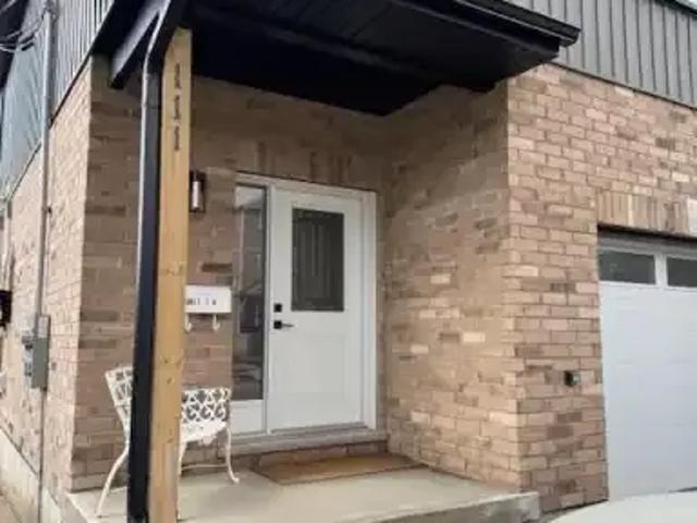House 3 Bedroom For Rent Kitchener ON 3300 ES101262013