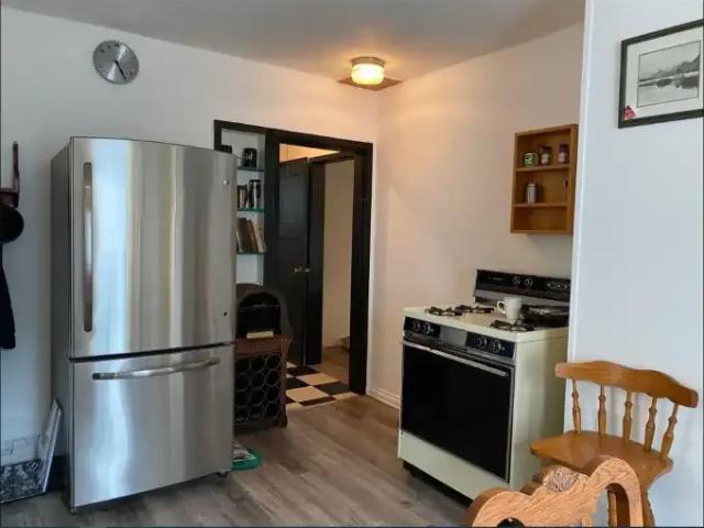 House 3 Bedroom For Rent Harrison Hot Springs BC 2500 ELS102578780