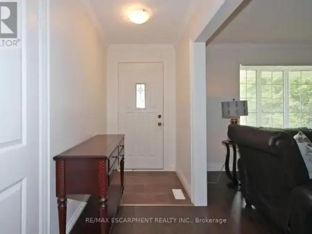 House 3 Bedroom For Rent Oakville ON 2900 ES101042886