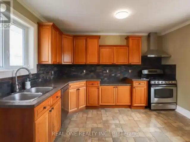 House 3 Bedroom For Rent Oakville ON 3600 ES102113847