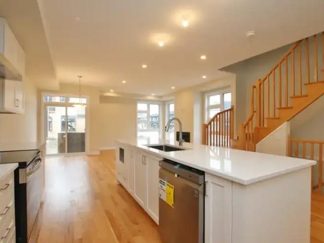 House 3 Bedroom For Rent Ottawa ON 2950 ES101554417