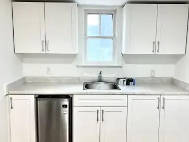 House 3 Bedroom For Rent London ON 1895 ELS102846715