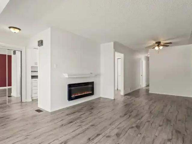 House 3 Bedroom For Rent London ON 2200 ES102578651