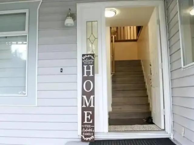 House 3 Bedroom For Rent Maple Ridge BC 2895 ES103594480