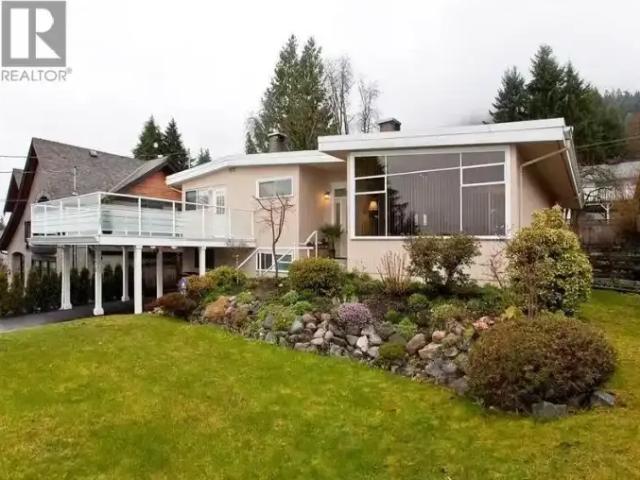 House 3 Bedroom For Rent North Vancouver BC 4500 ES102434498