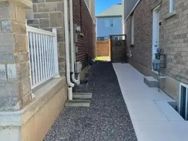 House 3 Bedroom For Rent Niagara Falls ON 2600 ES104067099