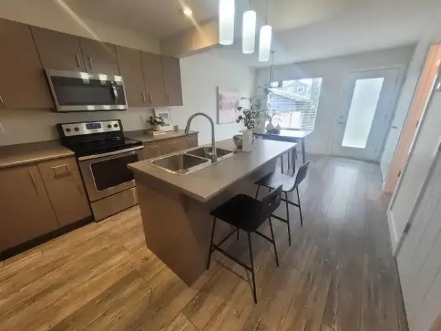 House 3 Bedroom For Rent Saskatoon SK 2000 ES103410641
