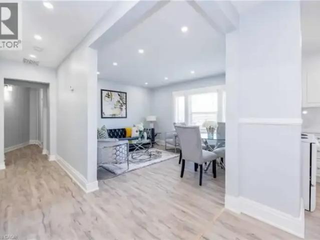 House 3 Bedroom For Rent St. Catharines ON 1900 ES99506635