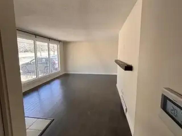 House 3 Bedroom For Rent St. Albert AB 2400 ES101948383