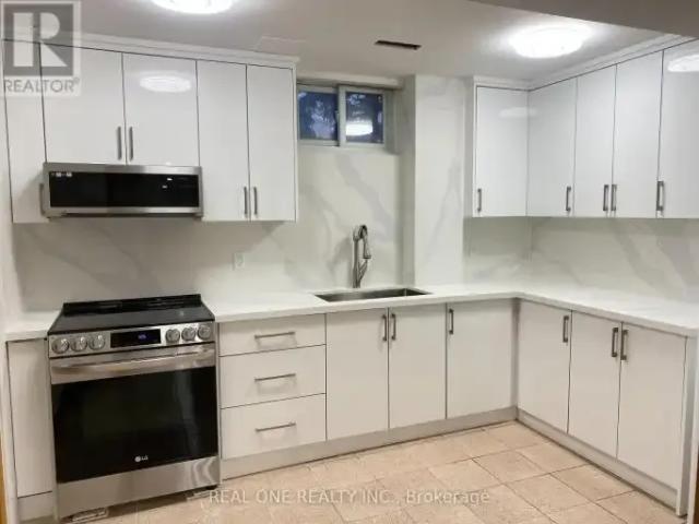 House 3 Bedroom For Rent Richmond Hill ON 1850 ES105119077