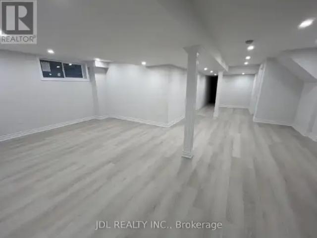 House 3 Bedroom For Rent Richmond Hill ON 2450 ES103487616