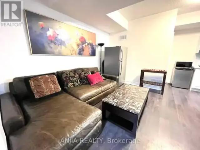 House 3 Bedroom For Rent Richmond Hill ON 2800 ELS99506465