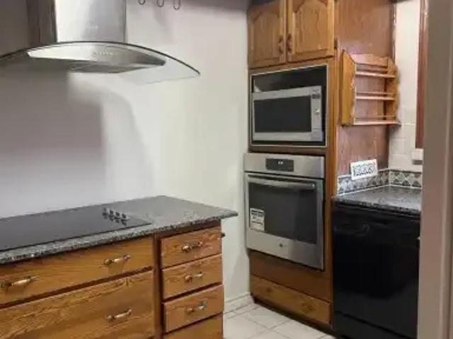 House 3 Bedroom For Rent Richmond Hill ON 2800 ES101042906