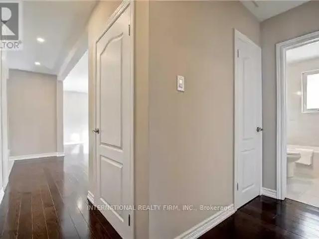 House 3 Bedroom For Rent Richmond Hill ON 2950 ELS100901124