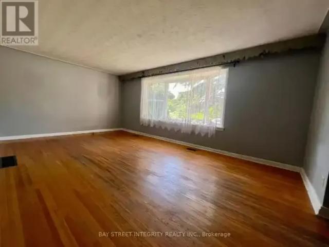House 3 Bedroom For Rent Richmond Hill ON 3100 ES103487617