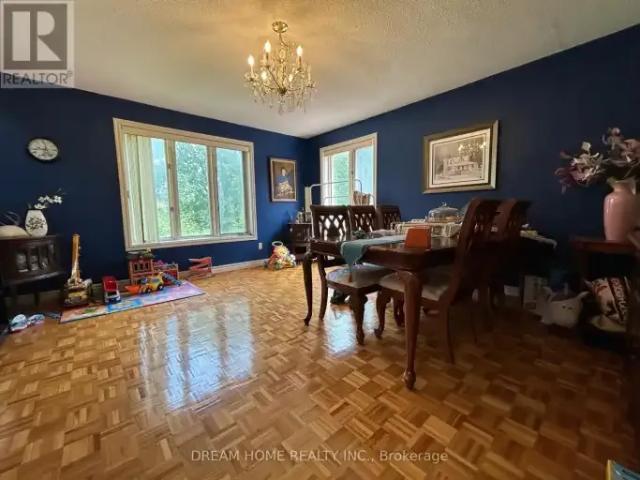 House 3 Bedroom For Rent Richmond Hill ON 3200 ES102883678