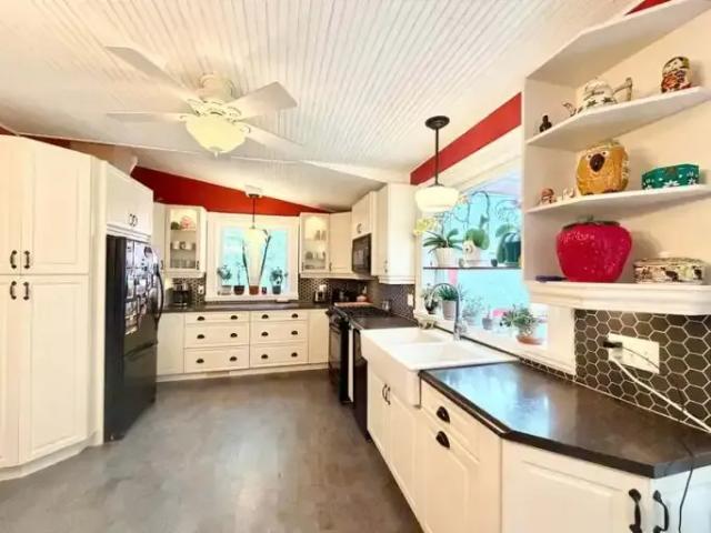 House 3 Bedroom For Rent Russell ON 2800 ES103179130