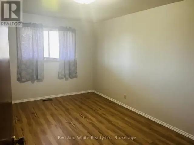House 3 Bedroom For Rent Waterloo ON 2100 ES102113875