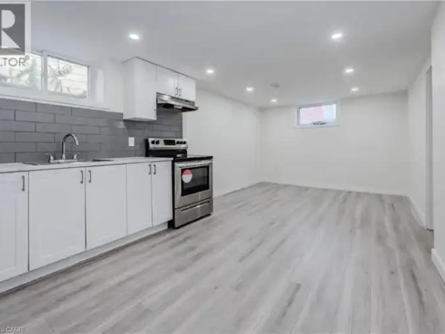 House 3 Bedroom For Rent Waterloo ON 2425 ES101878639